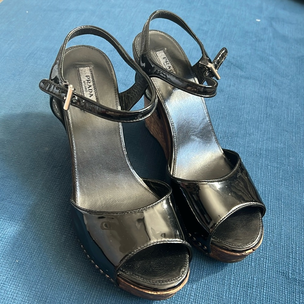 Gorgeous black patten leather sandals by Prada size 37